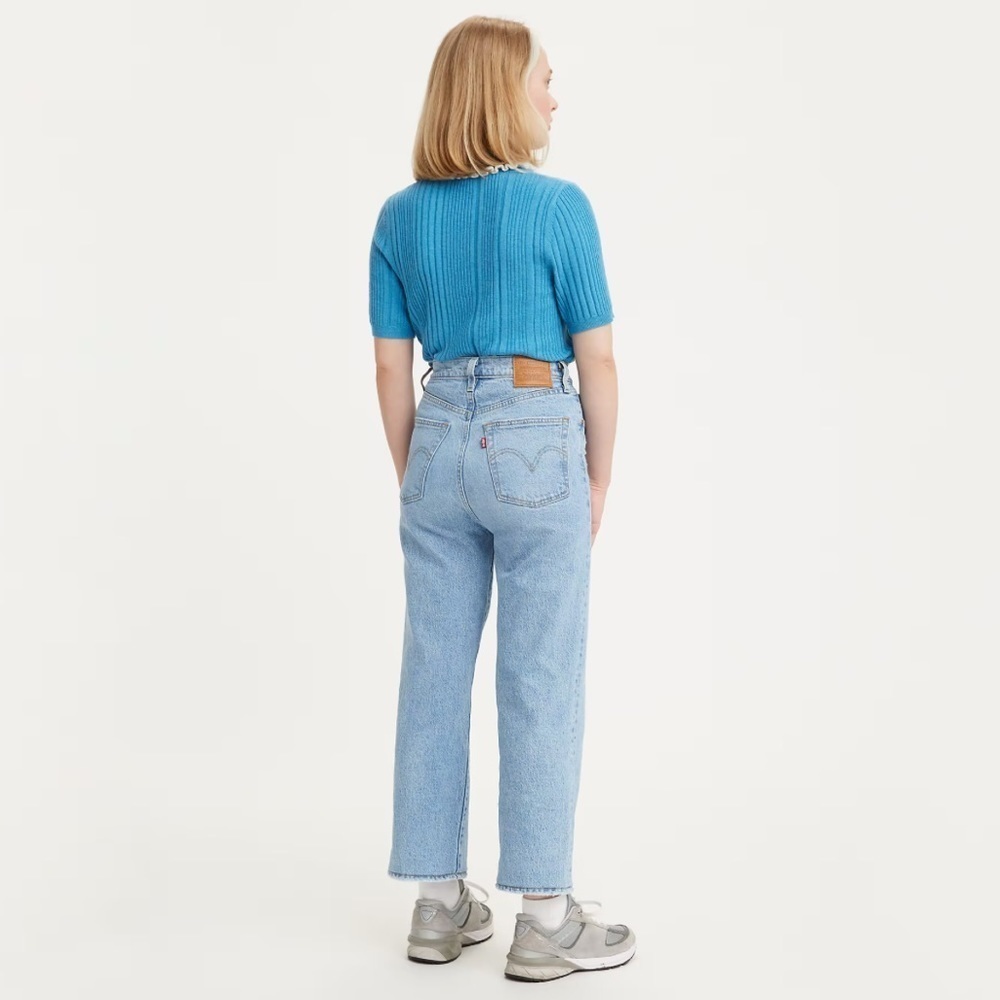 Levi’s Premium Ribcage Straight Ankle Distressed High Rise Size 31 - Picture 3 of 13